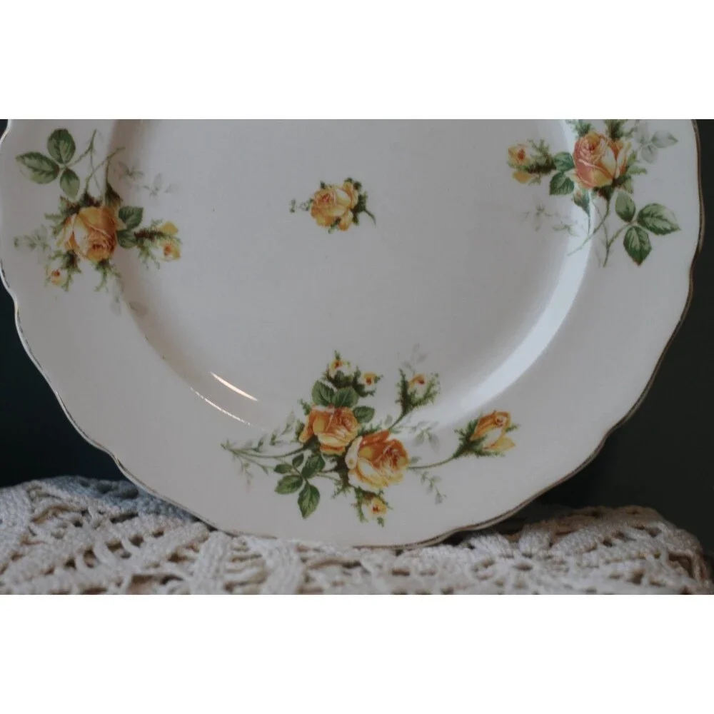 22 Kt Gold Rim Yellow Rose 10